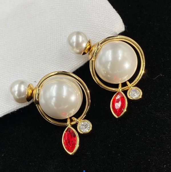 trendy designer pearl earrings stud have stamps for women lady bride party wedding lovers gift engagement luxury jewelry h2002, Golden;silver
trendy designer pearl earrings stud have stamps for women lady bride party wedding lovers gift engagement luxury jewelry h2002, Golden;silver
