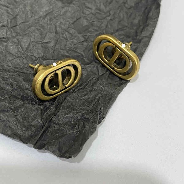 golden gun oval earrings female new fashion simple copper gold plated earrings exclusive design jewel
golden gun oval earrings female new fashion simple copper gold plated earrings exclusive design jewel