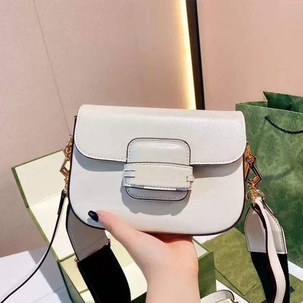 2021 mini shoulder bags designer messenger bag horse street buckle handbag 1955 red and green shoulders strap
2021 mini shoulder bags designer messenger bag horse street buckle handbag 1955 red and green shoulders strap