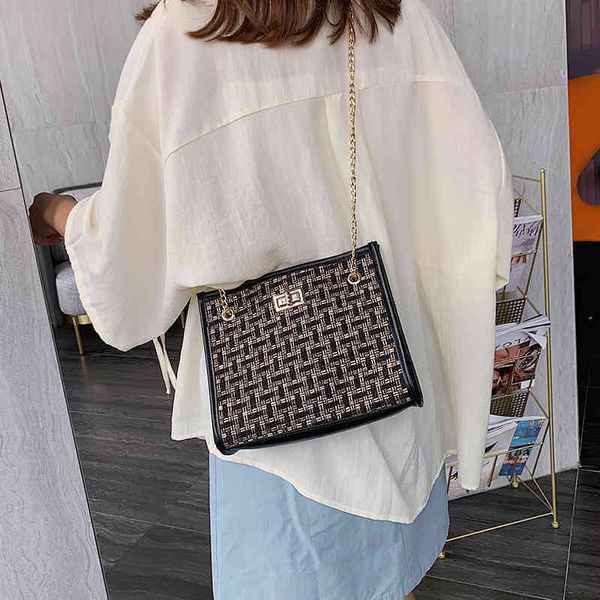 summer bag women's new versatile chain simple leisure one shoulder messenger bag handbags design deals
summer bag women's new versatile chain simple leisure one shoulder messenger bag handbags design deals