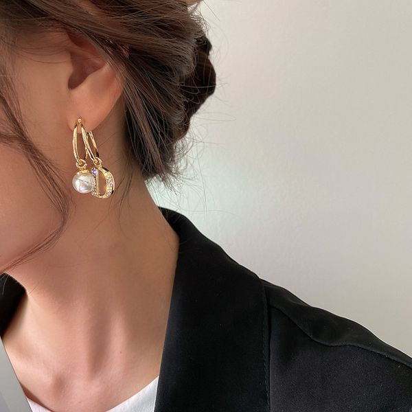 925 silver needle south korea dongdaemun letter d pearl earrings fashion elegant earrings female ins frosty style eardrop, Golden
925 silver needle south korea dongdaemun letter d pearl earrings fashion elegant earrings female ins frosty style eardrop, Golden