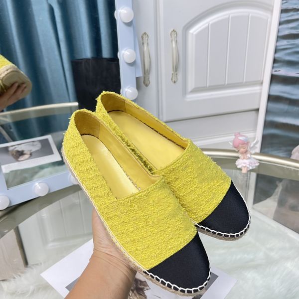 2022 luxury designer casual fisherman shoes stylish stitching color print slip-on flat soled espadrilles women party exquisite platform loaf, Black
2022 luxury designer casual fisherman shoes stylish stitching color print slip-on flat soled espadrilles women party exquisite platform loaf, Black