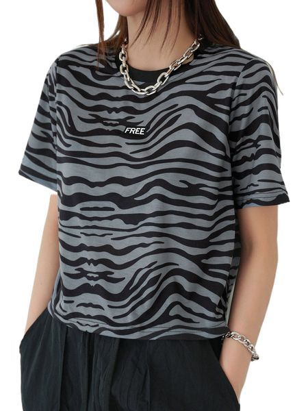 dazy zebra striped letter patched detail tee v0gi#, White