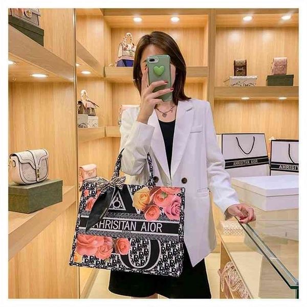 clearance 62% off large capacity net red fashion single shoulder foreign style portable small square bag wholesale store
clearance 62% off large capacity net red fashion single shoulder foreign style portable small square bag wholesale store