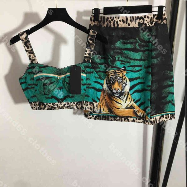 fashion women slip tanks dress set leopard print bra dresses high waist short skirts logo d..g brand female apparel, White
fashion women slip tanks dress set leopard print bra dresses high waist short skirts logo d..g brand female apparel, White