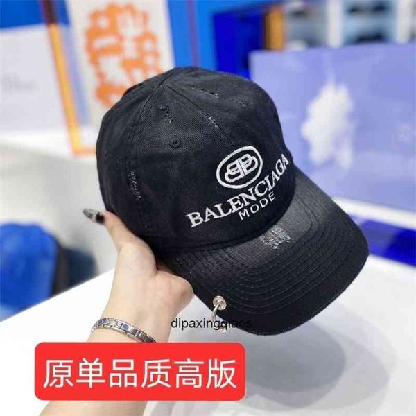 balencaigass ball caps ball letter printed popular double b embroidery paris made old hole washing cowboy couple duck tongue street style fa, Blue;gray
balencaigass ball caps ball letter printed popular double b embroidery paris made old hole washing cowboy couple duck tongue street style fa, Blue;gray