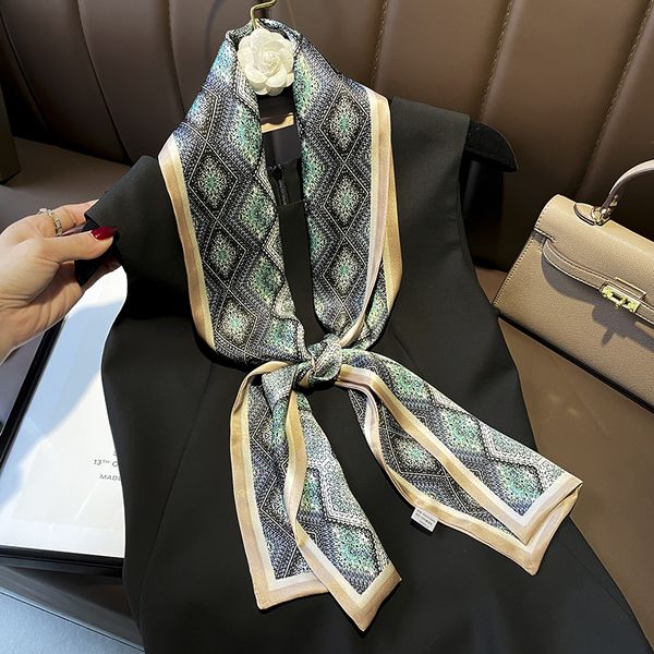 hangzhou silk ribbon diamond double-layer scarf spring and autumn long white collar with 150 * 15cm mulberry silk scarf, Blue;gray
hangzhou silk ribbon diamond double-layer scarf spring and autumn long white collar with 150 * 15cm mulberry silk scarf, Blue;gray
