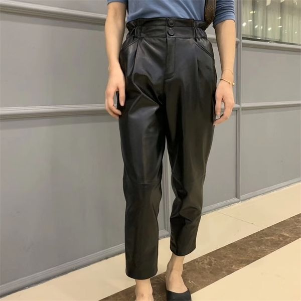 genuine leather pant plus size winter fashion streetwear elastic waist trouser high waist harem pants y200418, Black;white
genuine leather pant plus size winter fashion streetwear elastic waist trouser high waist harem pants y200418, Black;white