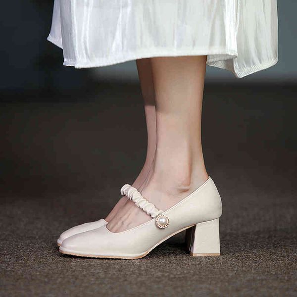 dress shoes mary jane shoes in autumn shallow mouth square head evening gentle wind heel thick fairy single, Black
dress shoes mary jane shoes in autumn shallow mouth square head evening gentle wind heel thick fairy single, Black