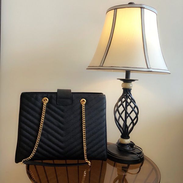 1colors sold genuine leather womens shoulder bag tote fashion women handbags key chain crossbody bags with box 05
1colors sold genuine leather womens shoulder bag tote fashion women handbags key chain crossbody bags with box 05