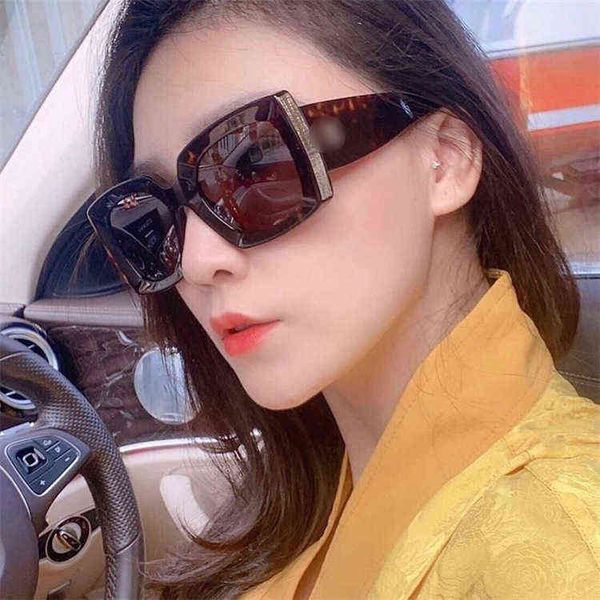 women's net red same fashion personality large box sunglasses trend ch5435 designer sunglasses mens personality, White;black
women's net red same fashion personality large box sunglasses trend ch5435 designer sunglasses mens personality, White;black