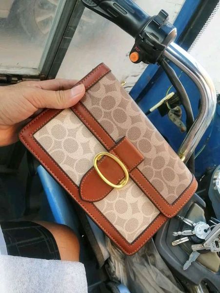 luxury desiginer bags trendy chain bag handbags fashion square handbag woman pu shoulder bag
luxury desiginer bags trendy chain bag handbags fashion square handbag woman pu shoulder bag