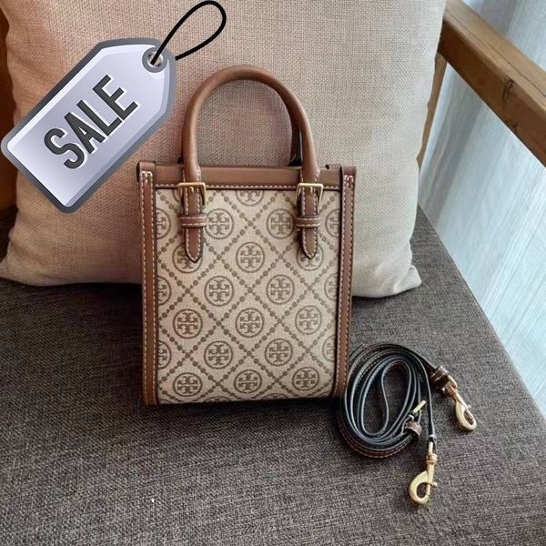 tb designer shoulder bag bucket messenger fashion trendy hand factory online export 2022 bag mini women's high texture shoulder msenger
tb designer shoulder bag bucket messenger fashion trendy hand factory online export 2022 bag mini women's high texture shoulder msenger