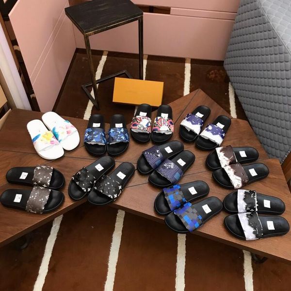 22ss colorblock gradient letters slippers classic flower plaid flat no-slip couples flip-flops luxury brand couples sandals summer men women, Black
22ss colorblock gradient letters slippers classic flower plaid flat no-slip couples flip-flops luxury brand couples sandals summer men women, Black