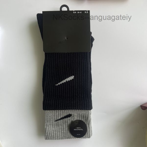 men fashion classic socks hook brand color stitched men's women's long tube sports training sock street couple middle tubes luxury, Black
men fashion classic socks hook brand color stitched men's women's long tube sports training sock street couple middle tubes luxury, Black