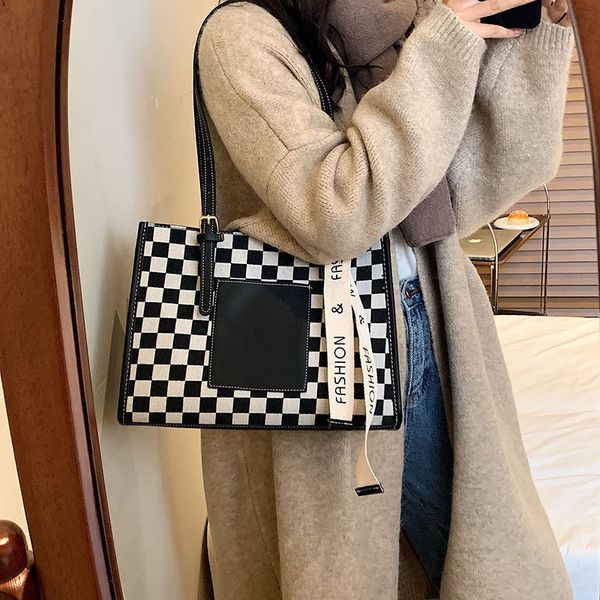 designer bags advanced sense of foreign style high-capacity women's 2022 autumn and winter new niche checkerboard one shoulder portable
designer bags advanced sense of foreign style high-capacity women's 2022 autumn and winter new niche checkerboard one shoulder portable