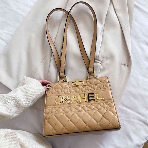 crossbody letter bag fashionable simple high-grade msenger capacity retro female bags all-match shoulder messenger handbags
crossbody letter bag fashionable simple high-grade msenger capacity retro female bags all-match shoulder messenger handbags