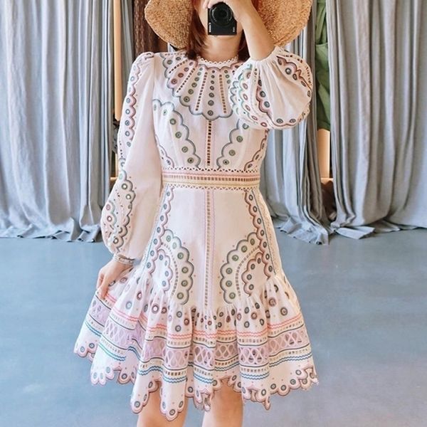 ewq spring sweet oneck lantern sleeve slim women dress korea style loose highquality embroidered women dress qz250 y200805, Black;pink
ewq spring sweet oneck lantern sleeve slim women dress korea style loose highquality embroidered women dress qz250 y200805, Black;pink