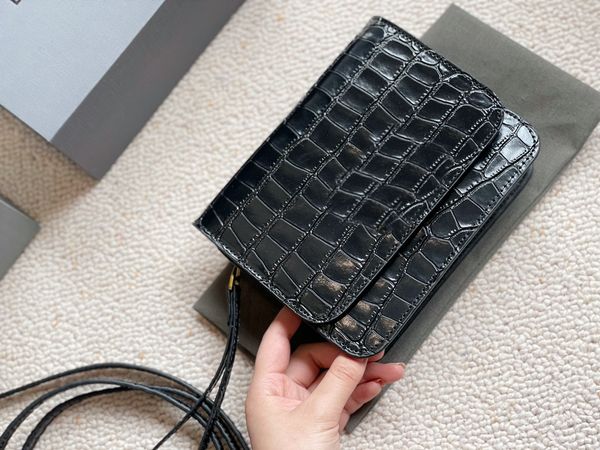 new crocodile leather handbag womens luxury wallets designer single shoulder bag balck femous fashion crossbody bag alligator clutch purse f, Red;black
new crocodile leather handbag womens luxury wallets designer single shoulder bag balck femous fashion crossbody bag alligator clutch purse f, Red;black