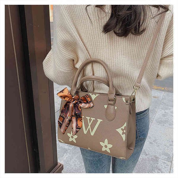 factory direct sale 58% off women's bag new 2022 foreign style messenger shoulder bag large capacity portable fashion handbag
factory direct sale 58% off women's bag new 2022 foreign style messenger shoulder bag large capacity portable fashion handbag