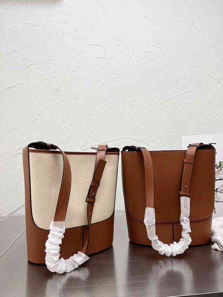 contrast panel bucket bag women vintage handbag shoulder leather luxury designer brand crossbody female shopping tote 220323
contrast panel bucket bag women vintage handbag shoulder leather luxury designer brand crossbody female shopping tote 220323