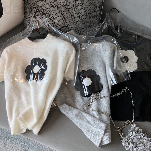 women's t-shirt designer three dimensional flower g-class sense round neck soft waxy sweater women's spring and autumn new lazy st, White
women's t-shirt designer three dimensional flower g-class sense round neck soft waxy sweater women's spring and autumn new lazy st, White