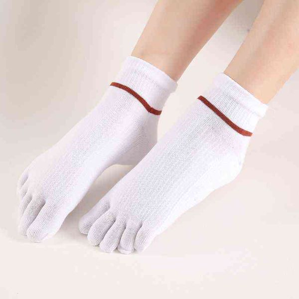 new five toes compression socks cotton woman ankle short socks breathable sports fitness dance pilates ballet socks l220714, Black;white
new five toes compression socks cotton woman ankle short socks breathable sports fitness dance pilates ballet socks l220714, Black;white