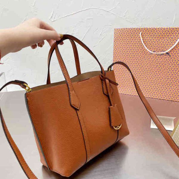 designer brands tote shopping bag luxury large capacity shoulder lady classic high-end custom handbag female purses 220329
designer brands tote shopping bag luxury large capacity shoulder lady classic high-end custom handbag female purses 220329