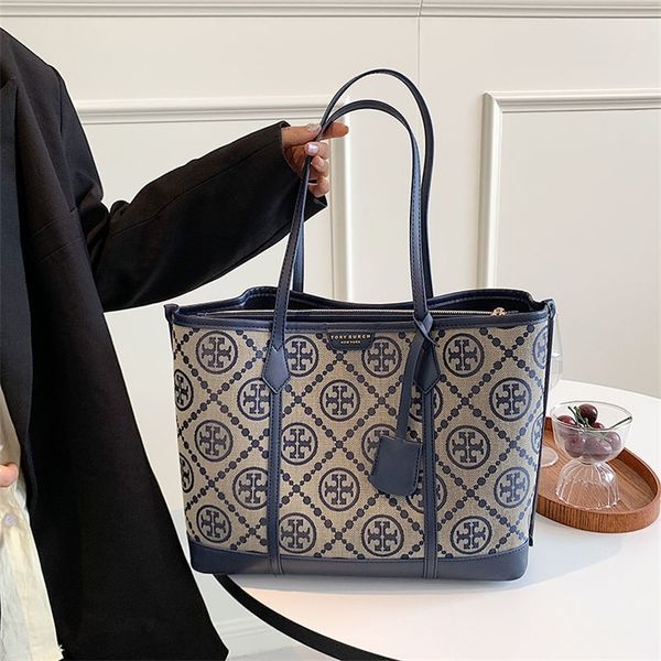 10% off 2022 new fashion trendy bags net red same women's big european and printed tote single shoulder diagonal shopping trend
10% off 2022 new fashion trendy bags net red same women's big european and printed tote single shoulder diagonal shopping trend