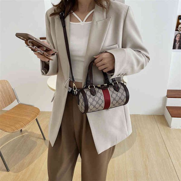 autumn new printed women's bag versatile handbag flower one shoulder messenger bag handbags design deals
autumn new printed women's bag versatile handbag flower one shoulder messenger bag handbags design deals