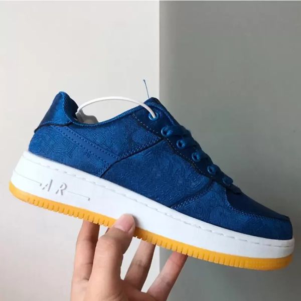 2022 clot x 1 mid fearless basketball shoes 1 07 blue silk double ribbed version mens womens running sport sneakers cj5290-400 36-45 wp08, Black
2022 clot x 1 mid fearless basketball shoes 1 07 blue silk double ribbed version mens womens running sport sneakers cj5290-400 36-45 wp08, Black