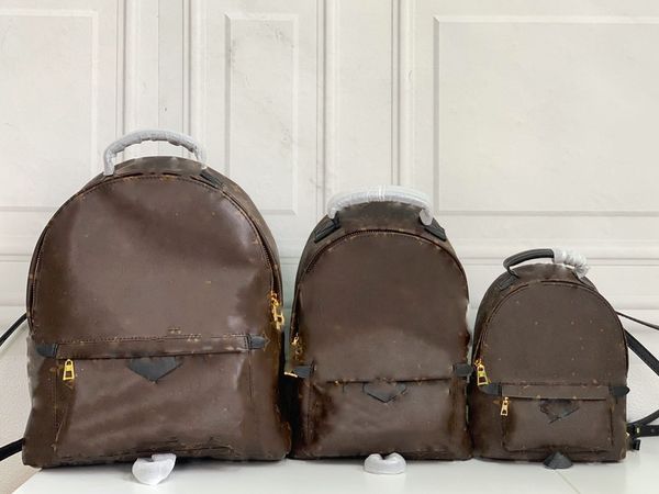 new vintage leather bag anticline straddle retro leisure fashion versatile senior sense of travel
new vintage leather bag anticline straddle retro leisure fashion versatile senior sense of travel