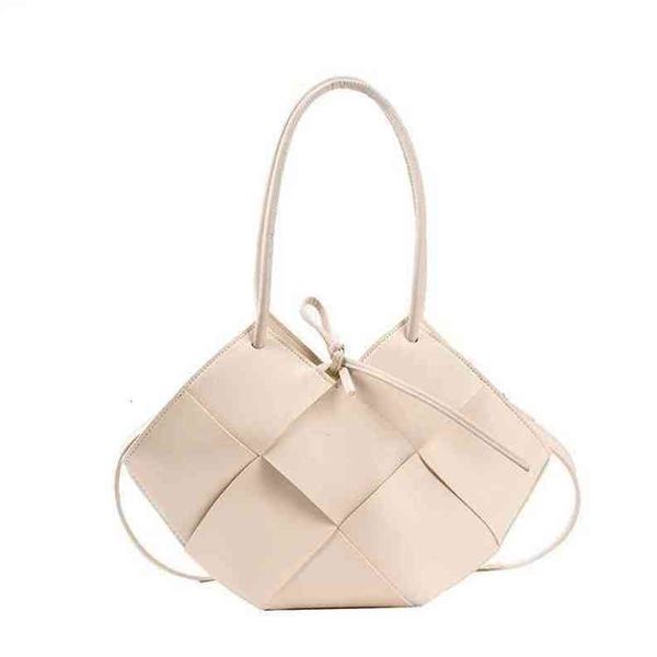 designer fashion bags large venetas'ss handbag capacity bottegas's 2022 women's summer fashion simple hand french design one
designer fashion bags large venetas'ss handbag capacity bottegas's 2022 women's summer fashion simple hand french design one
