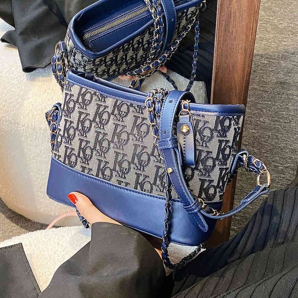 this year's popular new fashion chain one shoulder versatile wandering bags fashion designer handbag
this year's popular new fashion chain one shoulder versatile wandering bags fashion designer handbag