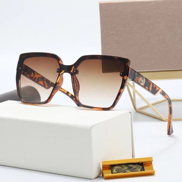 girls sunglass cat eye gold studs art frame champagne powder gradient lens recessed designer women shades fashion gifts for female tortoises, White;black
girls sunglass cat eye gold studs art frame champagne powder gradient lens recessed designer women shades fashion gifts for female tortoises, White;black
