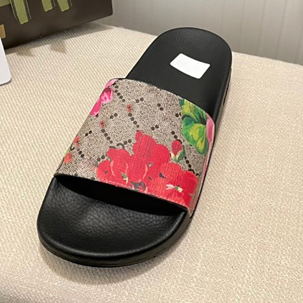 with box men women fashion slipper luxury designer slides summer flat slipper trendy leather rubber sandal mens beach slide shoes, Black
with box men women fashion slipper luxury designer slides summer flat slipper trendy leather rubber sandal mens beach slide shoes, Black