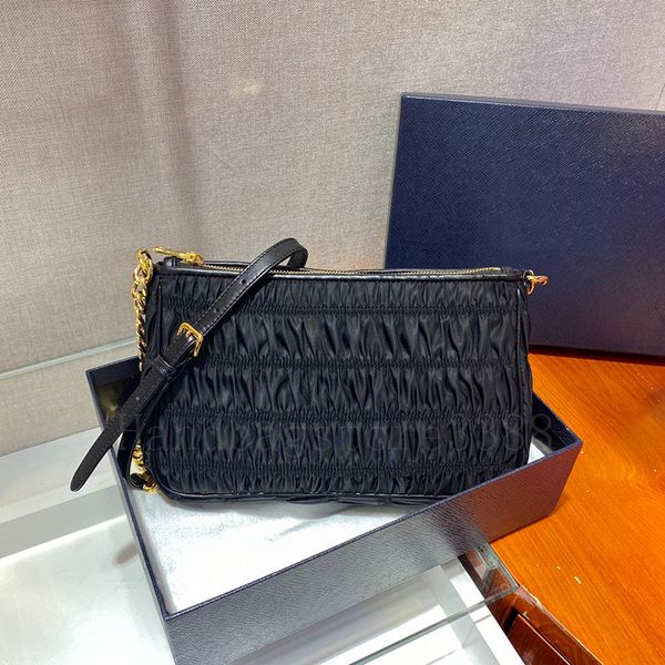 pleated tote designer hobo bag luxurious handbags original plain for woman lady classic bags single shoulder thread distressed handbag genui
pleated tote designer hobo bag luxurious handbags original plain for woman lady classic bags single shoulder thread distressed handbag genui