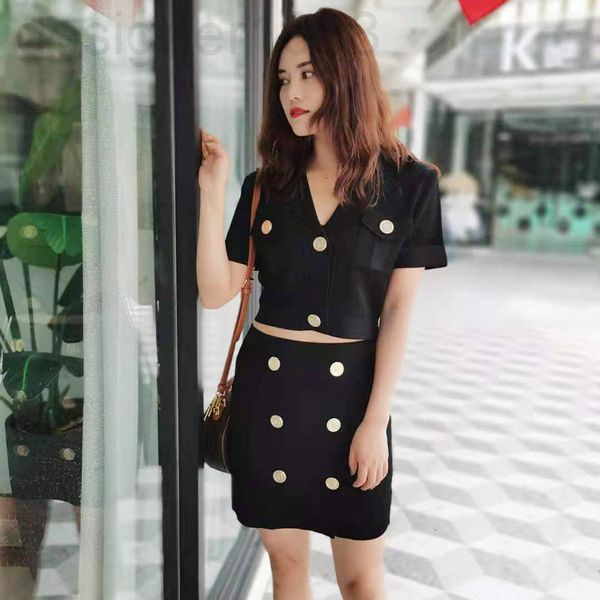 two piece dress designer 2021 summer small fragrance style metal button suit reverse collar slim fit ice silk sweater women's short fas, White
two piece dress designer 2021 summer small fragrance style metal button suit reverse collar slim fit ice silk sweater women's short fas, White