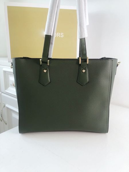 michael bag 2022 crossbody shopping bag for women large tote lunch makeup beach duffle weekender bags camera cosmetic sling mothers day birt
michael bag 2022 crossbody shopping bag for women large tote lunch makeup beach duffle weekender bags camera cosmetic sling mothers day birt
