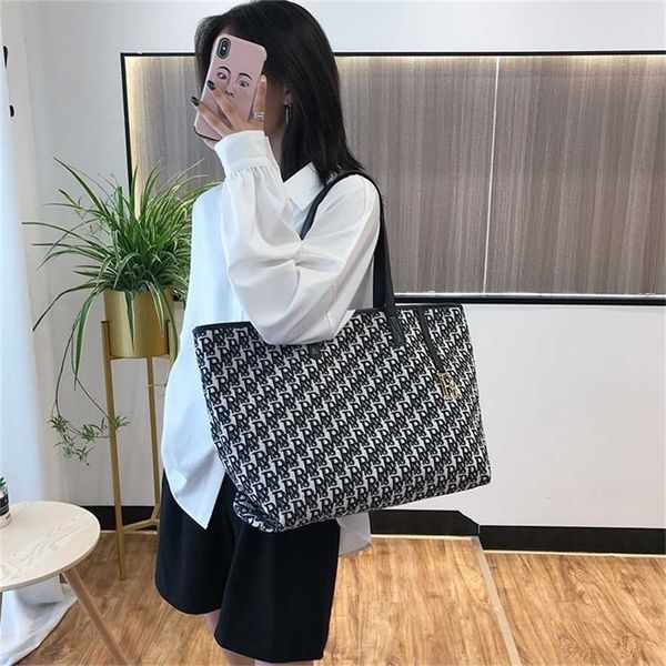 tote women's high-capacity canvas shopping versatile wholesale store 65% off factory wholesale
tote women's high-capacity canvas shopping versatile wholesale store 65% off factory wholesale