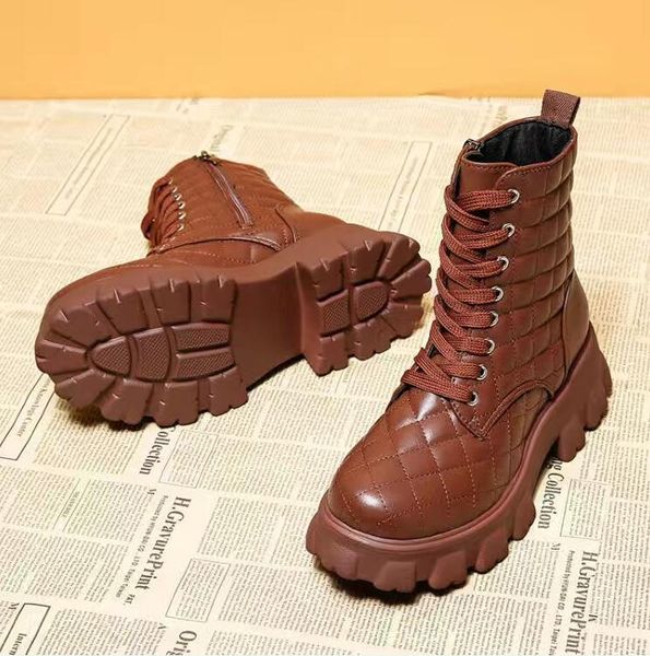 interlocking black ankle biker chunky platform flats combat boots low heel lace-up booties leather chains logo buckle women luxury designers
interlocking black ankle biker chunky platform flats combat boots low heel lace-up booties leather chains logo buckle women luxury designers