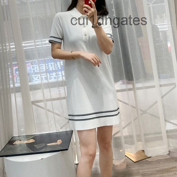 2022 designer di or t shirt and tees dress d family 21 spring summer new ice thin polo lapel straight skirt contrast stripe casual loose sho, Black;gray
2022 designer di or t shirt and tees dress d family 21 spring summer new ice thin polo lapel straight skirt contrast stripe casual loose sho, Black;gray