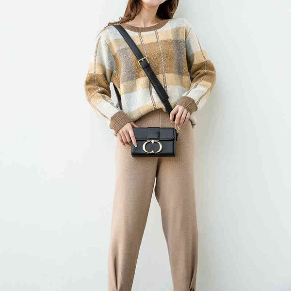 new fashion trend luxury brand designer bag wholesale 2022 winter single shoulder women's black temperament small square
new fashion trend luxury brand designer bag wholesale 2022 winter single shoulder women's black temperament small square