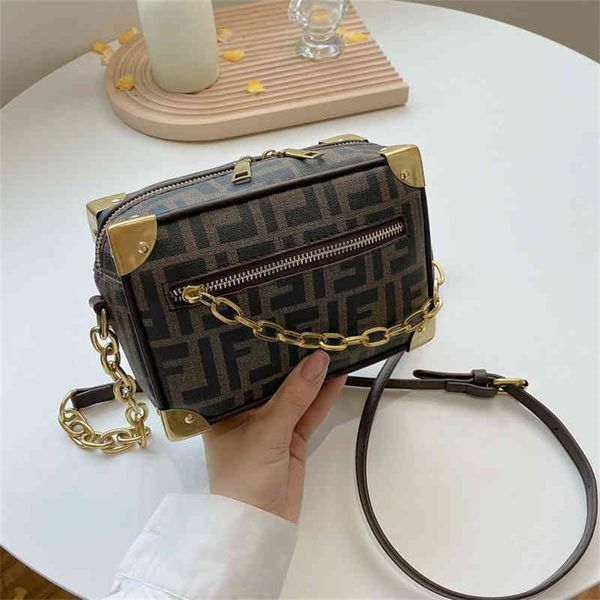 texture small women's new trendy red fashion single women's messenger versatile ins chain small square design purses online
texture small women's new trendy red fashion single women's messenger versatile ins chain small square design purses online