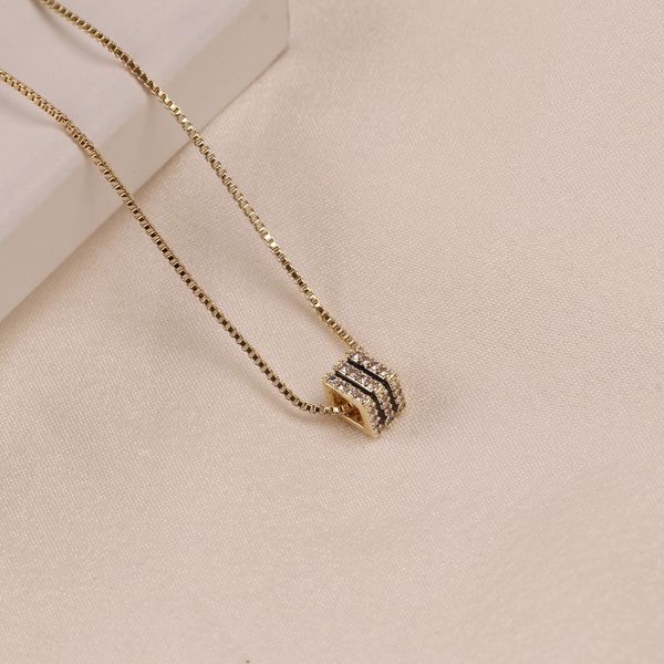 simple geometry super flash temperament mini necklace ins net red clavicle chain, Silver
simple geometry super flash temperament mini necklace ins net red clavicle chain, Silver