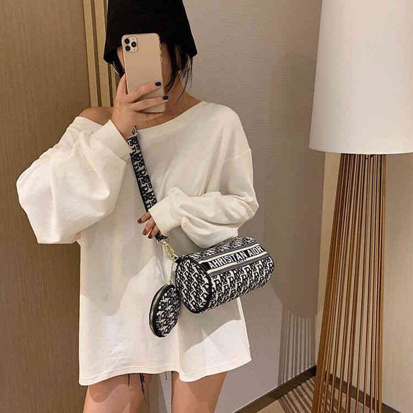 factory super discount 70% off net red autumn popular women's bag high sense cloth wide shoulder strap single shoulder bag
factory super discount 70% off net red autumn popular women's bag high sense cloth wide shoulder strap single shoulder bag