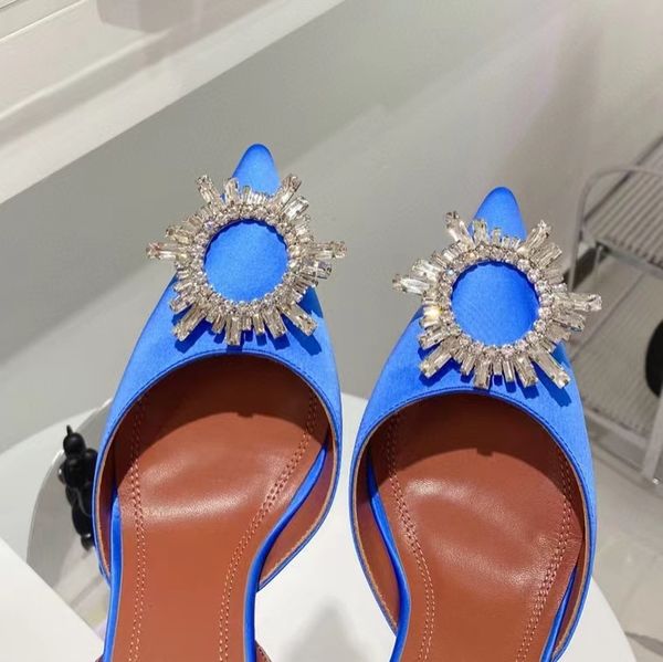 muaddi womens amina sandals leather sole designer high heels 10cm black pink diamond chain decoration banquet women shoes silk wedding sexy
muaddi womens amina sandals leather sole designer high heels 10cm black pink diamond chain decoration banquet women shoes silk wedding sexy