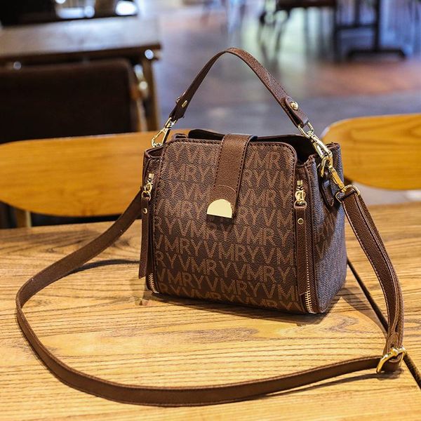 evening bags for women 2022 with short handles shoulder crossbody interior slot pocket fashion and messenger female handbags
evening bags for women 2022 with short handles shoulder crossbody interior slot pocket fashion and messenger female handbags