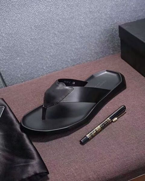 luxury designer mens comfort rubber slipper slides sandals outdoor beach slippers casual flip flops with box size 38-46, Black
luxury designer mens comfort rubber slipper slides sandals outdoor beach slippers casual flip flops with box size 38-46, Black
