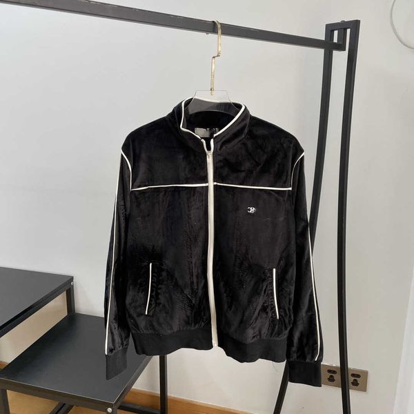 women's jackets chaopai cel selin 21 early autumn new commuter college style embroidery small log design stand collar zipper velvet coa, Black;brown
women's jackets chaopai cel selin 21 early autumn new commuter college style embroidery small log design stand collar zipper velvet coa, Black;brown